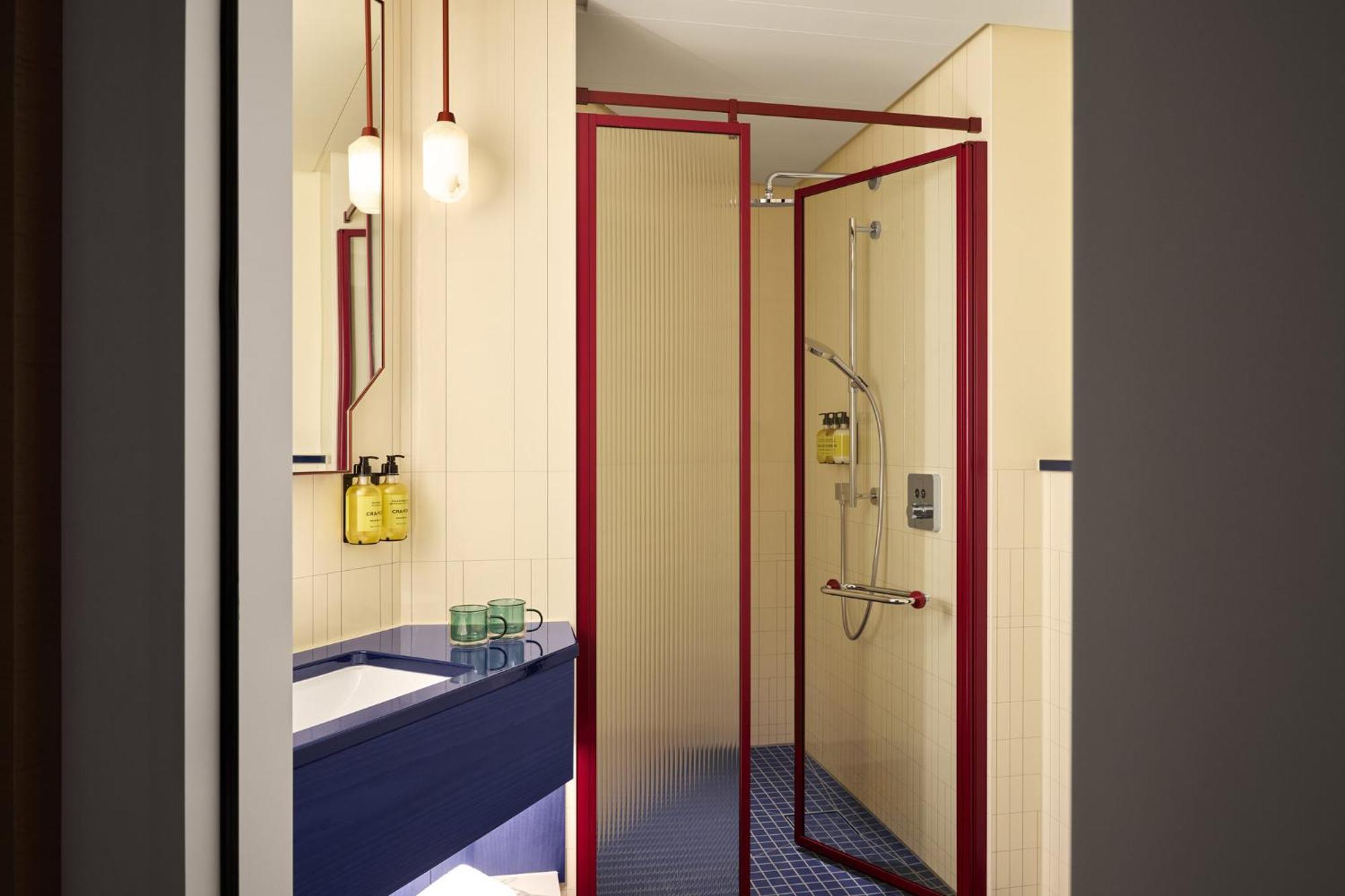 Kimpton Main Frankfurt By Ihg Hotel Frankfurt am Main Bagian luar foto