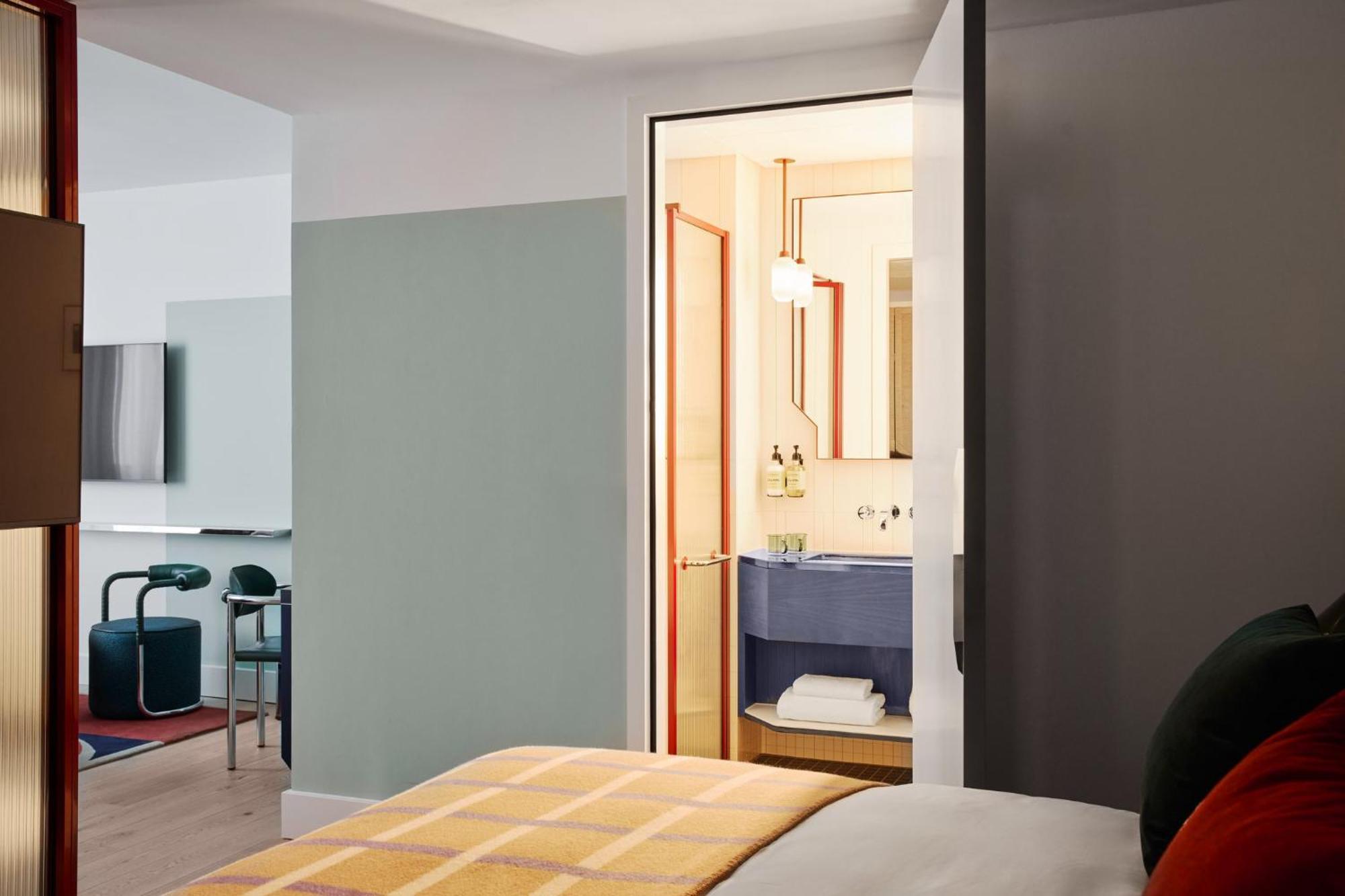 Kimpton Main Frankfurt By Ihg Hotel Frankfurt am Main Bagian luar foto